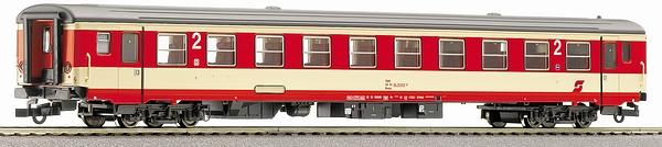 Passenger car 2nd class for Domestic Trains with Interior Lighting<br /><a href='images/pictures/Roco/64794.jpg' target='_blank'>Full size image</a>